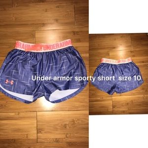 Under armour girls sporty shorts size 12 girls